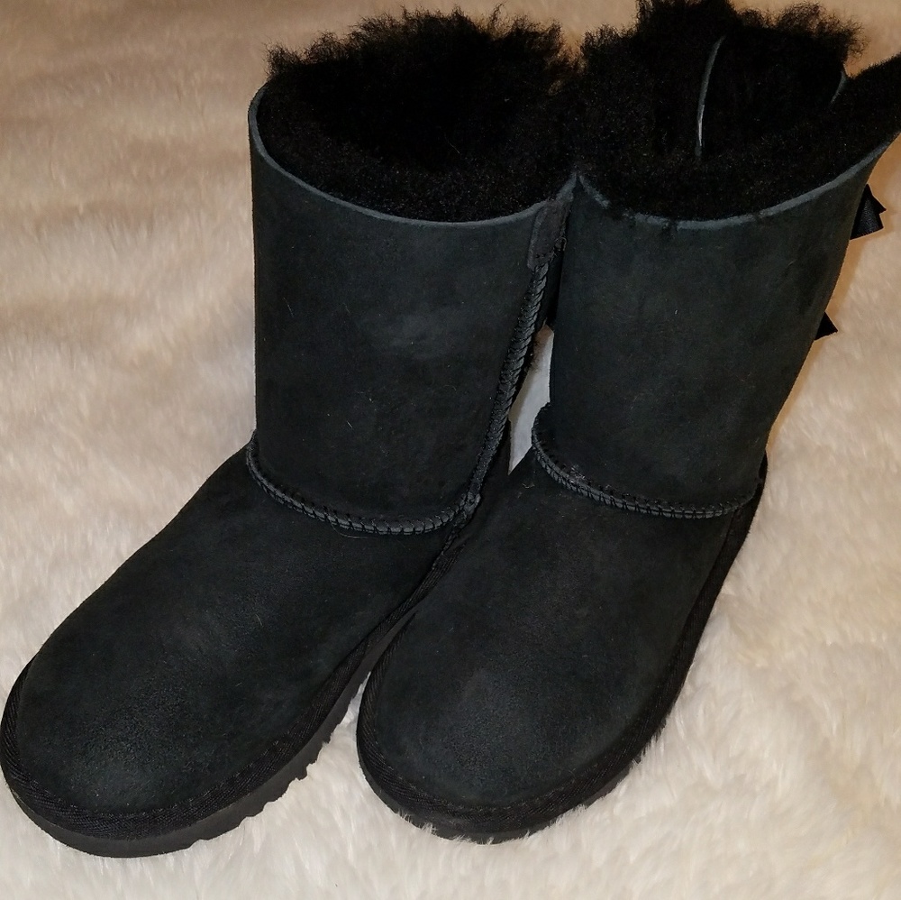 UGG